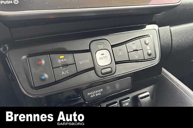 Nissan Leaf /APP/360KAMERA/RATTVARME/++