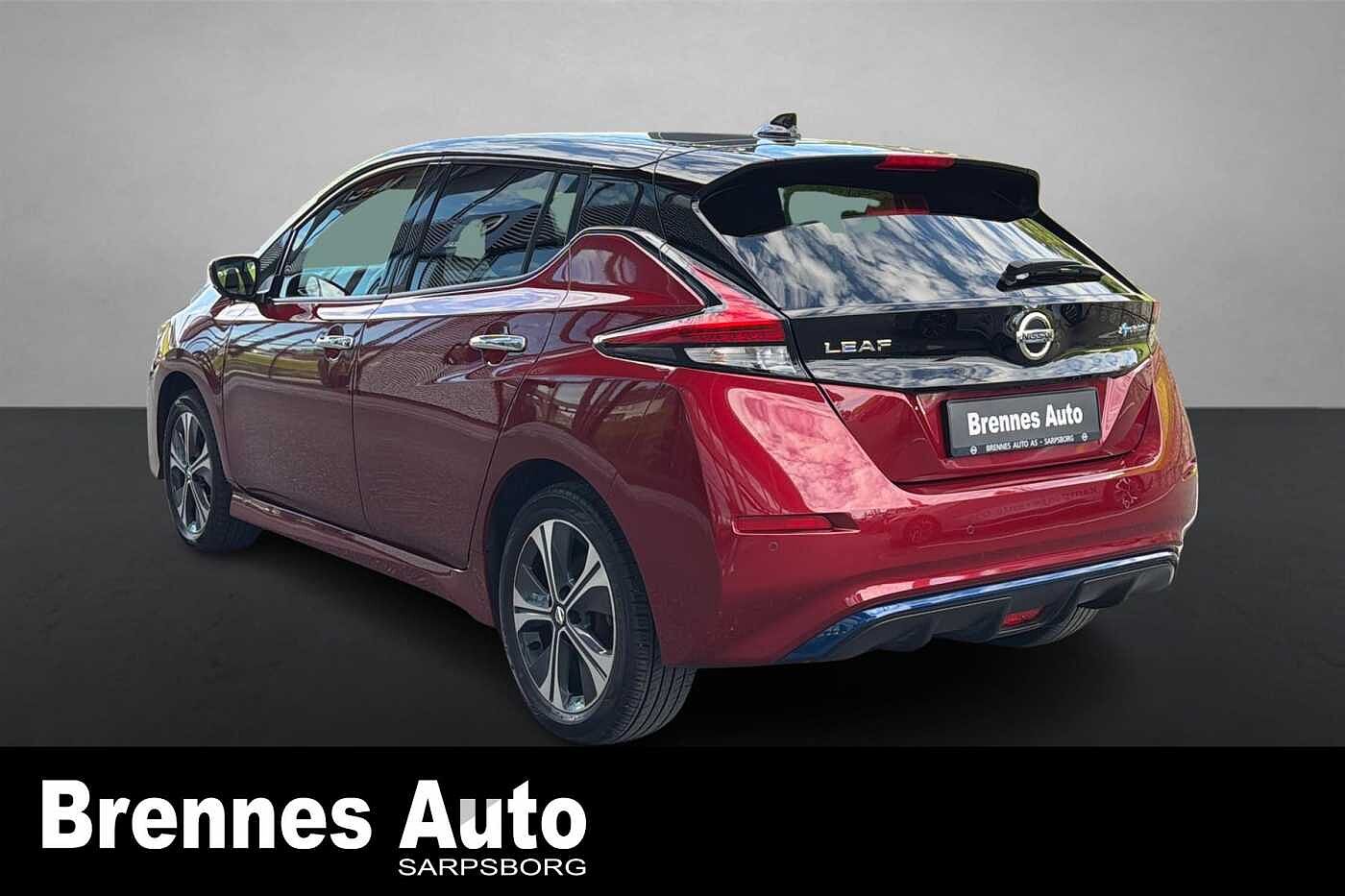 Nissan Leaf /360 Kamera/App/Rattvarme/++